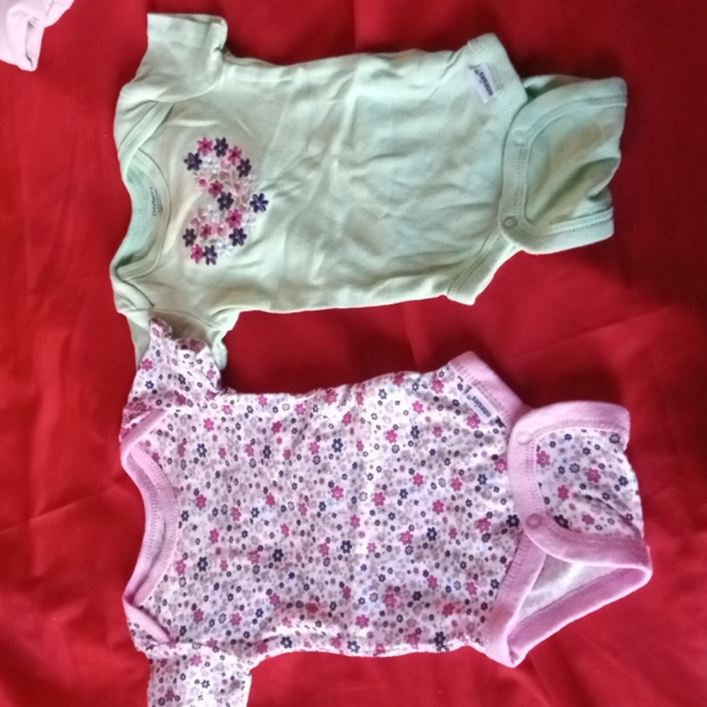 Gerber 0-3months Onsies